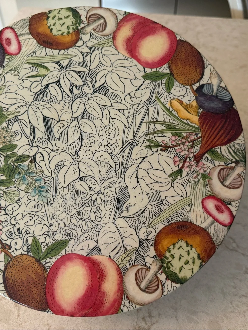 NWT Decorative Fruit Pattern  Cake Stand